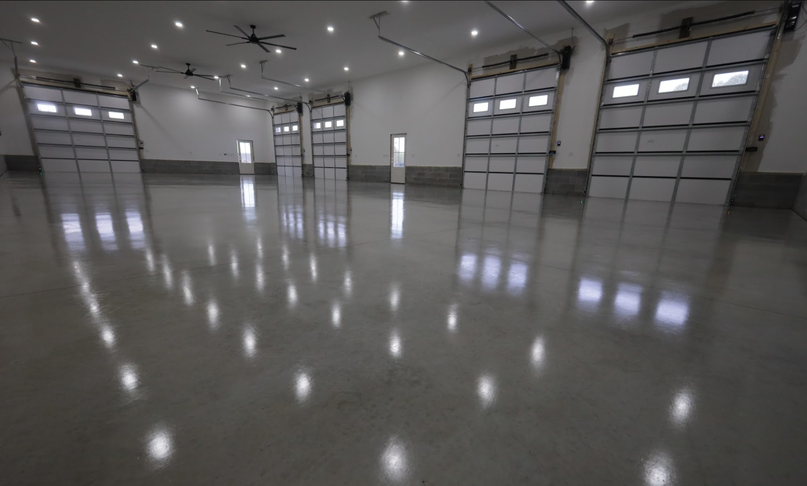 Polish system for decorative concrete